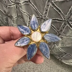 Kyanite and mother of pearl alchemia gold flower ring